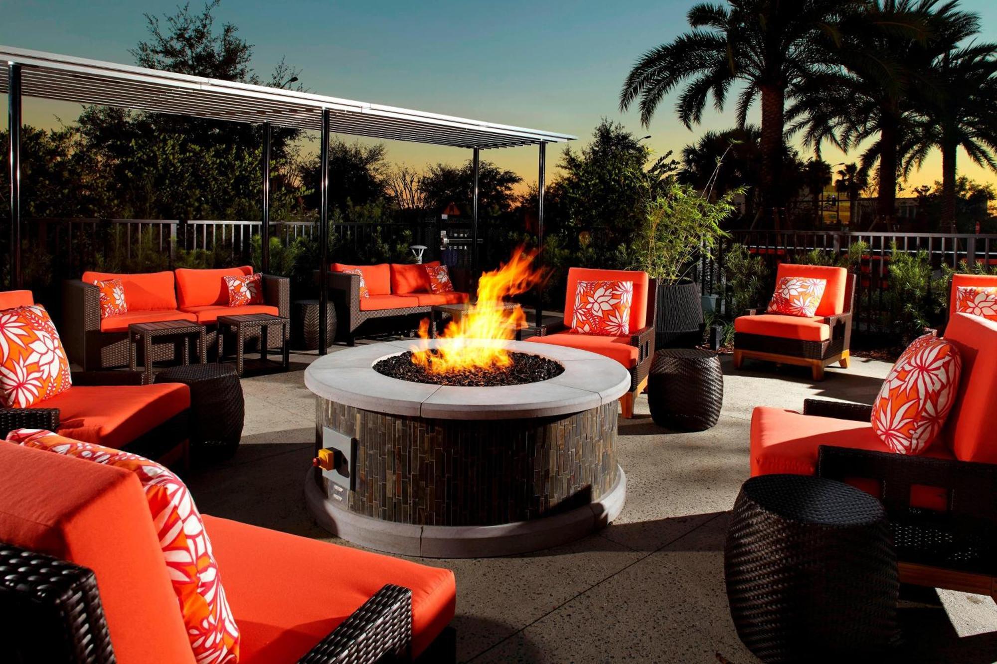 Courtyard By Marriott Orlando Lake Nona Bagian luar foto