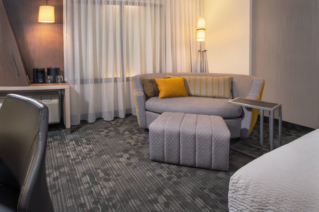 Courtyard By Marriott Orlando Lake Nona Bagian luar foto